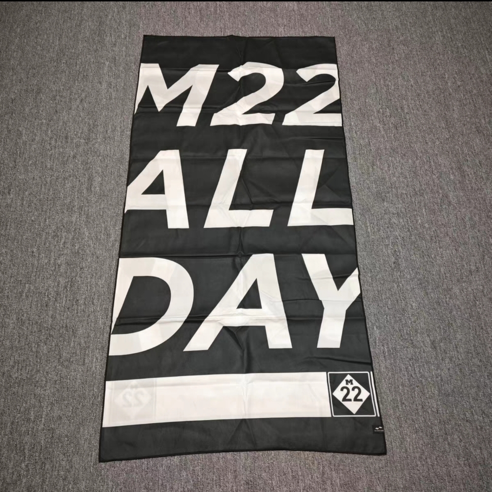NWOT Slowtide M22 All Day Quick Dry Beach Towel